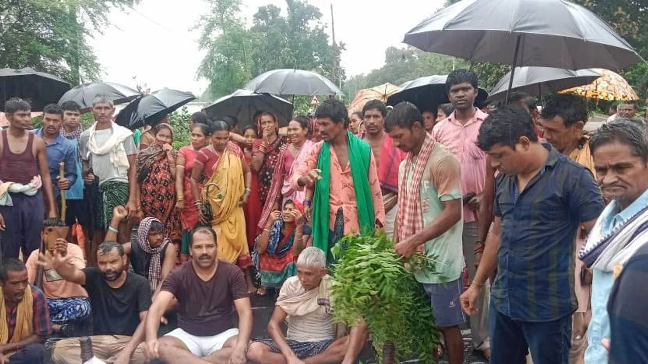  ଗାଧୋଇବା ପାଇଁ ଯାଇଥିଲେ: ଭାଲୁ ଆକ୍ରମଣରେ ଚାଲିଗଲା ବାପାଙ୍କ ଜୀବନ, ପୁଅ ଗୁରୁତର