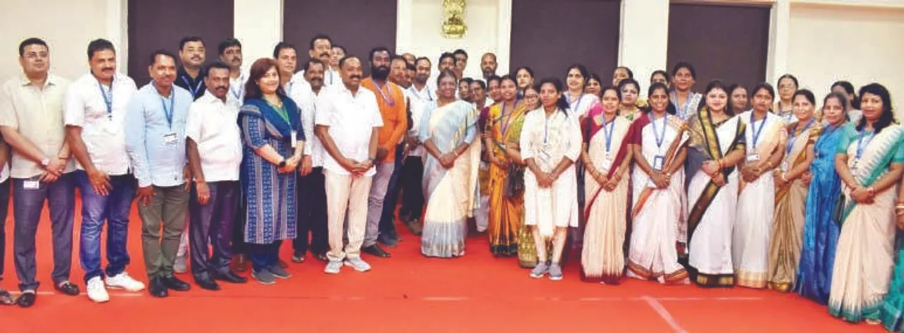  ମେୟର୍‌, କର୍ପୋରେଟର୍‌ଙ୍କଠାରୁ କଟକ କଥା ବୁଝିଲେ ରାଷ୍ଟ୍ରପତି ଦ୍ରୌପଦୀ ମୁର୍ମୁ