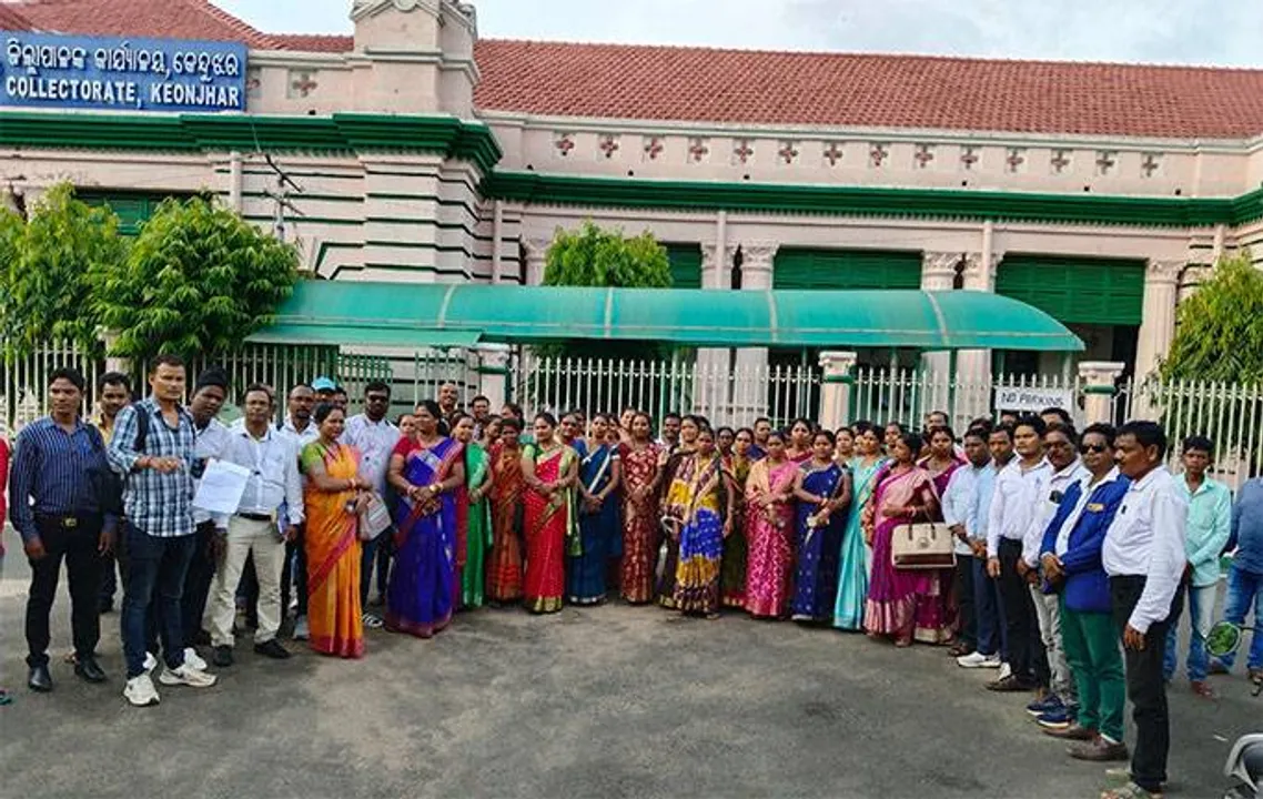  ସରପଞ୍ଚମାନଙ୍କୁ ଅଣଦେଖା ଅଭିଯୋଗରେ ଜିଲ୍ଲାପାଳଙ୍କ ଦ୍ବାରସ୍ଥ