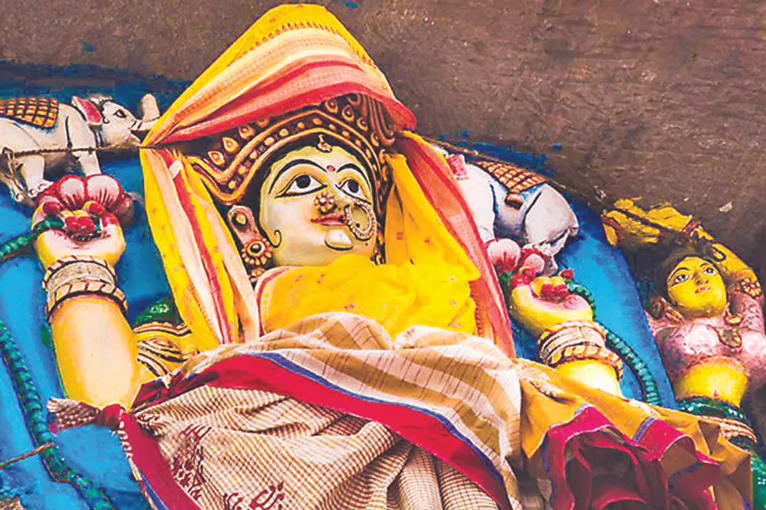  ଦେବଦାସୀଙ୍କ ଅନ୍ତେ ଚମକ ହରାଉଛି ଲକ୍ଷ୍ମୀ-ନାରାୟଣ ବଚନିକା