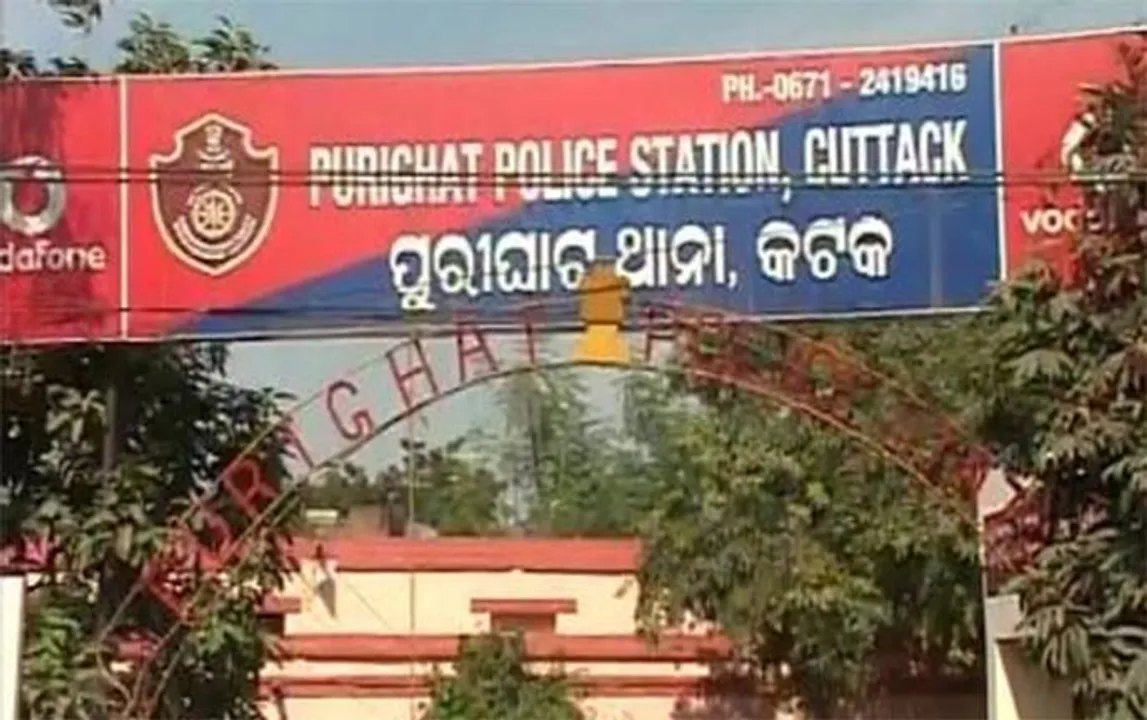  କାଠଯୋଡ଼ିକୁ ଡେଇଁ ଦୁଇ ନିଖୋଜ ଘଟଣା: ଉଭୟଙ୍କୁ ଜୀବିତ ଅବସ୍ଥାରେ ଉଦ୍ଧାର କଲା ଅଗ୍ନିଶମ ବାହିନୀ