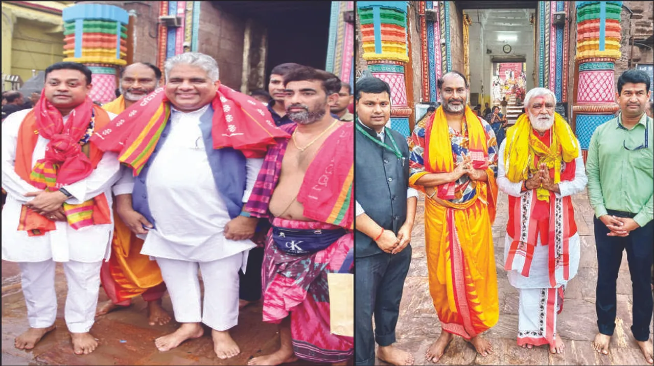  ମହାପ୍ରଭୁଙ୍କ ଦର୍ଶନ କଲେ କେନ୍ଦ୍ର ଶ୍ରମ ମନ୍ତ୍ରୀ ଓ ଖାଉଟି କଲ୍ୟାଣ ମନ୍ତ୍ରୀ