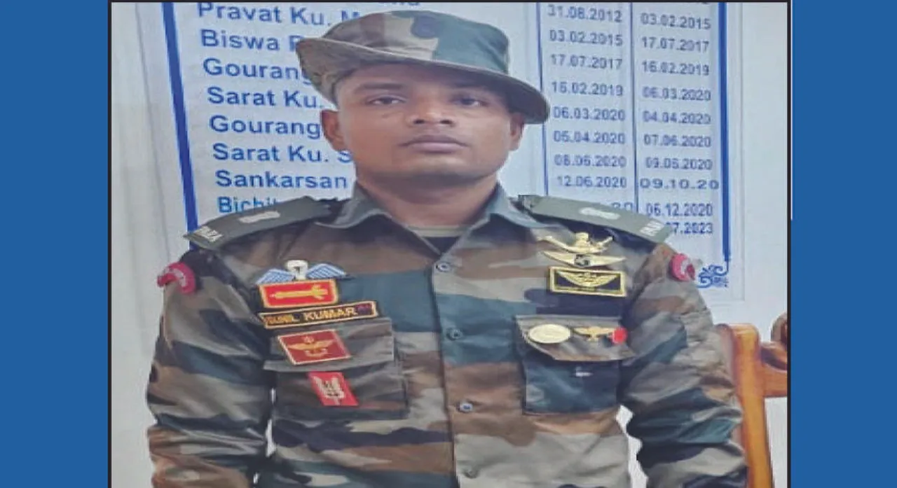  ପରେଡ୍‌ ବେଳେ ନକଲି ଯବାନ ଗିରଫ