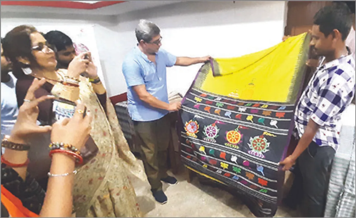 ଗୋପାଳପୁର ଟସର ବସ୍ତ୍ରର ଚମକ: ଟସର ସୂତା ପାଇଁ ୨୦୧୨ରୁ ମିଳିଛି ଜିଆଇ ଟ୍ୟାଗ୍