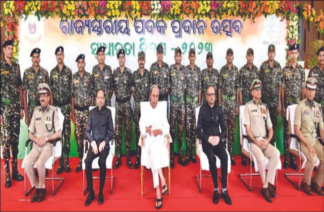  ୨୮ ଜଣଙ୍କୁ ମିଳିଲା ପୁଲିସ ପଦକ: ଏସଓଜିର ୧୬ ଜଣଙ୍କୁ ମିଳିଲା ସାହସିକତା ପୁରସ୍କାର