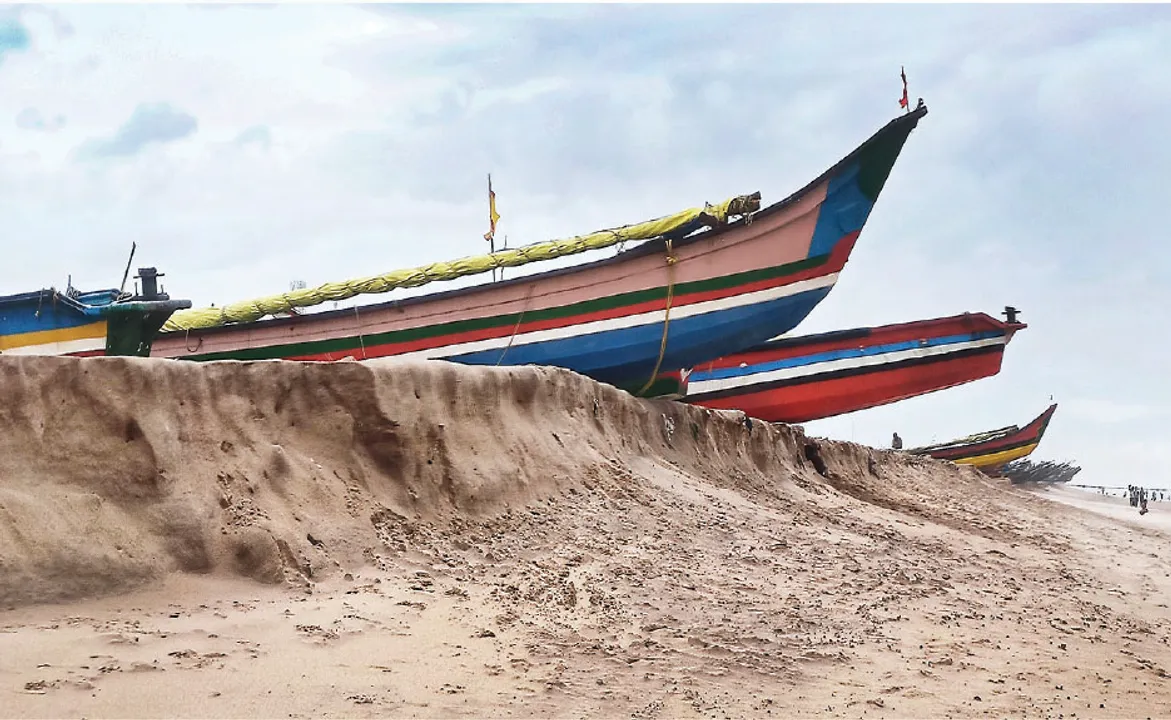  ପୁରୀରେ ସମୁଦ୍ରର ଉଗ୍ର ରୂପ: ଧୋଇନେଲା ଚକ୍ରତୀର୍ଥ ବେଳାଭୂମି