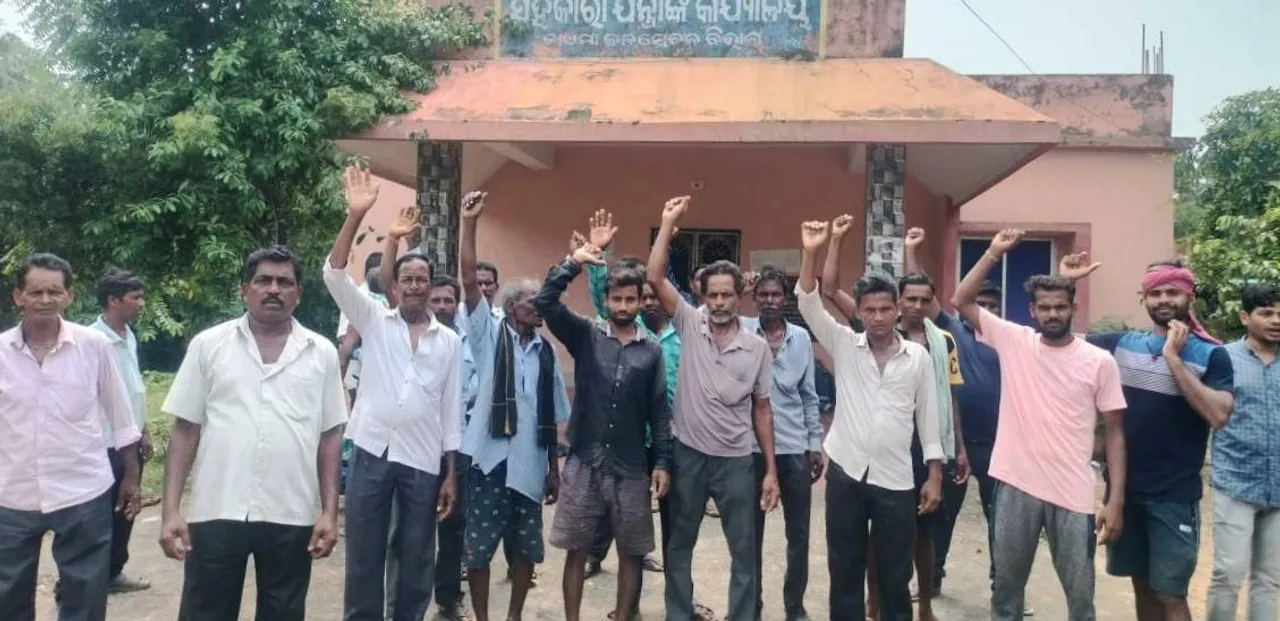  କେନାଲରେ ପାଣି ଆସୁନି, ଧାରଣା ଦେଲେ ଚାଷୀ