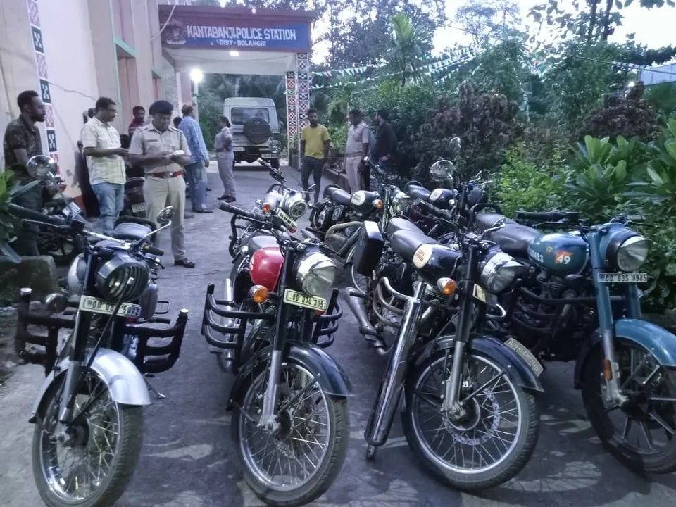  କର୍କଶ ଶବ୍ଦ କରୁଥିବା ବୁଲେଟ୍‌ ଜବତ