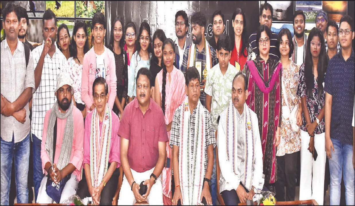  ଫଟୋଗ୍ରାଫର୍‌ ହେଉଛନ୍ତି ବିଶ୍ବାସର ପ୍ରତୀକ: ସୌମ୍ୟ