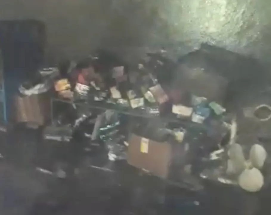  ଜୋତା ଦୋକାନରେ ନିଆଁ ଲଗାଇଦେଲେ ଦୁର୍ବୃତ୍ତ