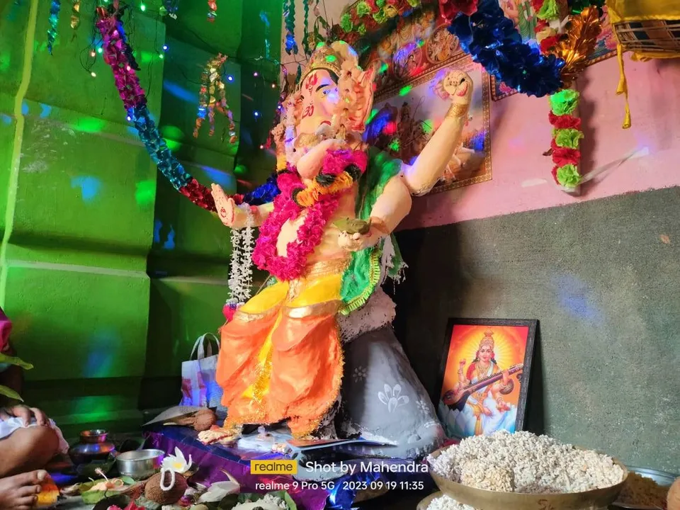  ସୁବର୍ଣ୍ଣପୁର ଜିଲ୍ଲା ବୀରମହାରାଜପୁର ବ୍ଲକ ଅଧୀନ ଭାଲୁଡୁଙ୍ଗୁରୀରେ ଗଣେଶ ପୂଜା