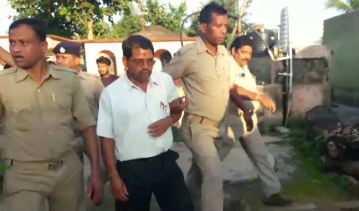  ଚତୁର୍ଥ ଶ୍ରେଣୀ ଛାତ୍ରୀଙ୍କୁ ପ୍ରଧାନଶିକ୍ଷକଙ୍କ ଦୁର୍ବ୍ୟବହାର ମାମଲା: ଅଭିଯୁକ୍ତଙ୍କୁ ୨୦ ବର୍ଷ ଜେଲ ଦଣ୍ଡାଦେଶ