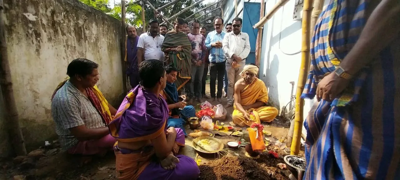  କାଳୀପୂଜା ଉତ୍ସବ ପାଇଁ ଶୁଭଖୁଣ୍ଟି ସ୍ଥାପନ