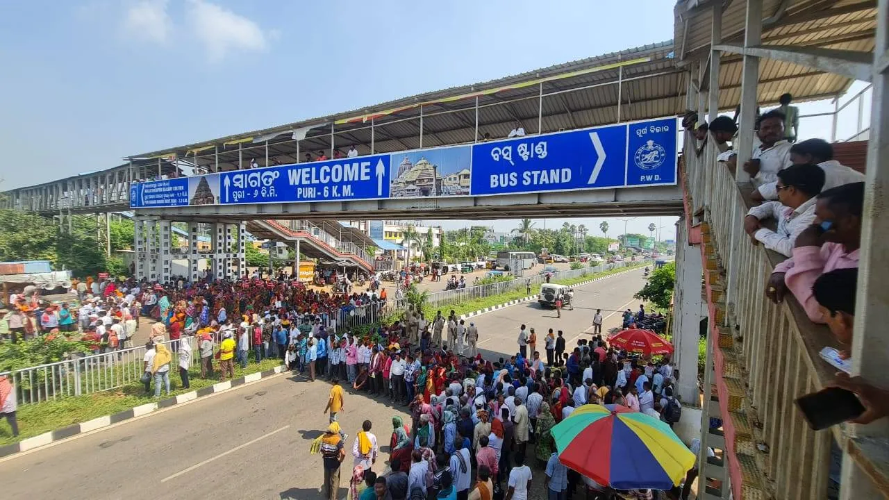  ଦୁଇ ଘଣ୍ଟା ପାଇଁ ଠପ୍ ହୋଇଗଲା ପୁରୀ-ଭୁବନେଶ୍ୱର ଜାତୀୟ ରାଜପଥ