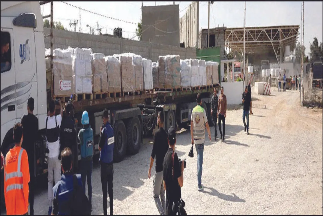 ଗାଜାରେ ପହଞ୍ଚିଲା ରିଲିଫ୍‌ ଟ୍ରକ୍‌: ଇଜିପ୍ଟର ରାଫା ସୀମା ଦେଇ ୨୦ ଟ୍ରକ୍‌ ରିଲିଫ୍‌ ଗଲା