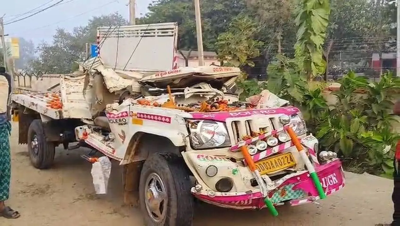  ଦୁଇ ଗାଡ଼ି ମୁହାଁମୁହିଁ ଧକ୍କା: ପିକଅପ ଚାଳକ ମୃତ