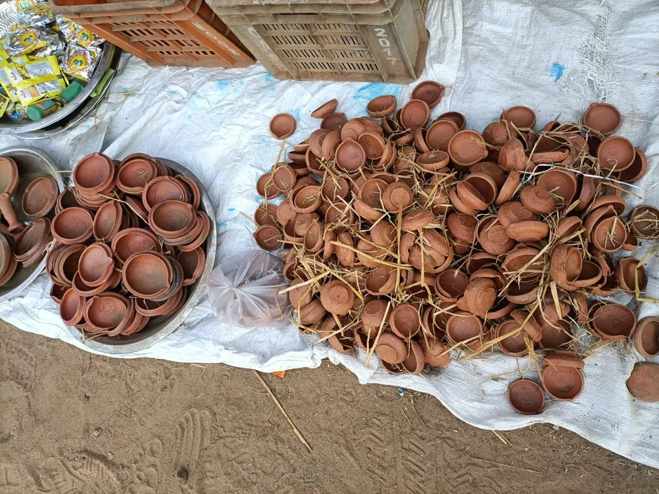  ଆସୁଛି ଦୀପାବଳି, ମାଟି ଦୀପର ଚାହିଦା ନାହିଁ