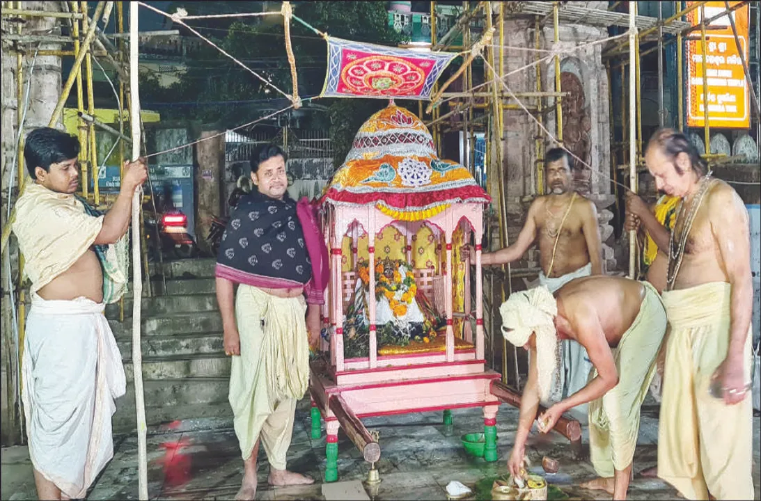  ଶ୍ରୀମନ୍ଦିରରେ ପଣ୍ଡୁ ନୃସିଂହ ବିଜେ ନୀତି: ଚାରି ଆଶ୍ରମ ବିଜେ କଲେ  ପଣ୍ଡୁ ନୃସିଂହ