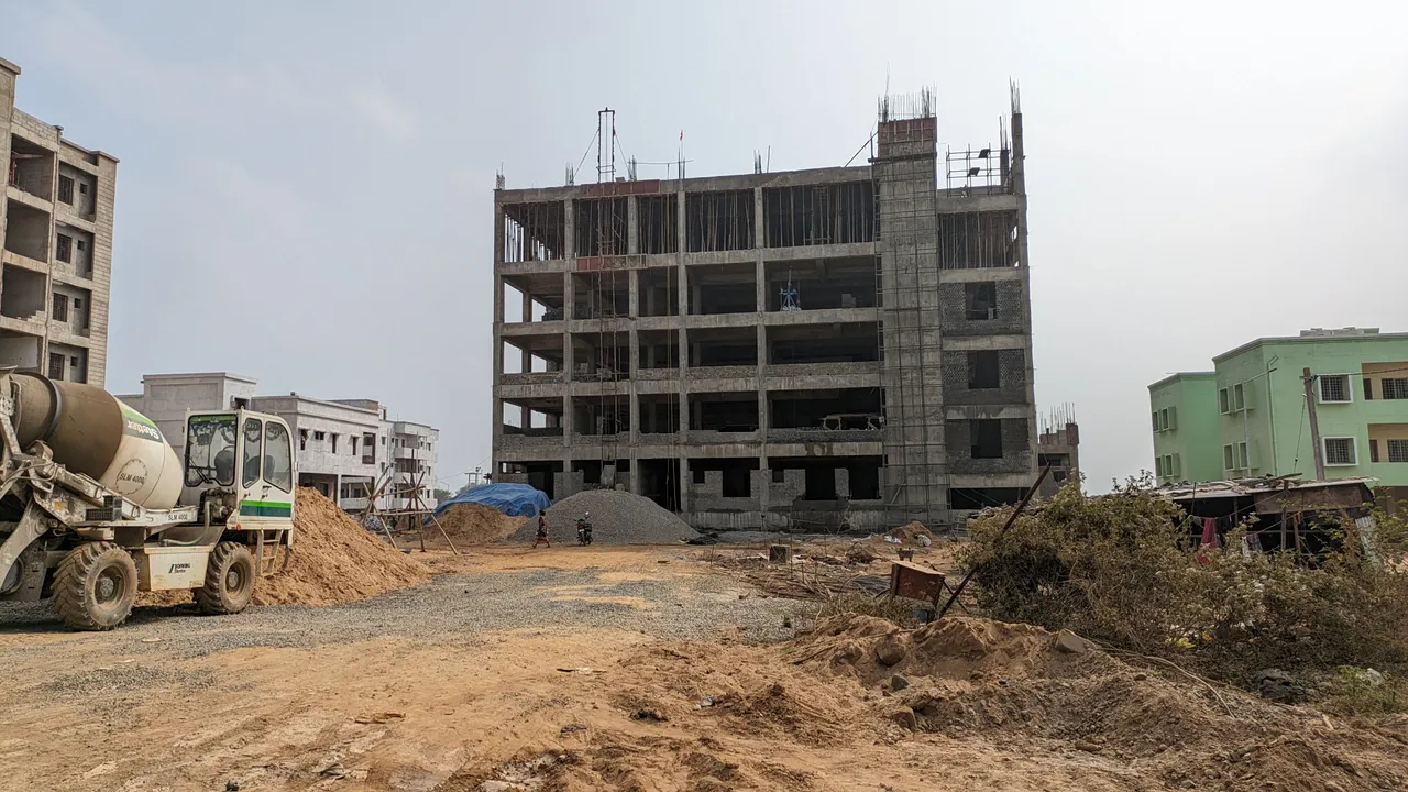  ମନ୍ଥର ଗତିରେ ନିର୍ମାଣ ଚାଳିଛି କ୍ରିଟିକାଲ କେୟାର ୟୁନିଟ୍