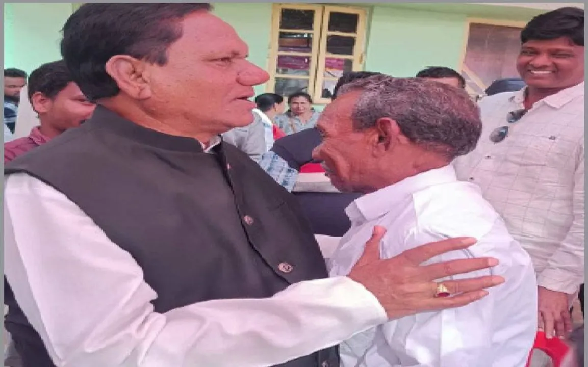  ବଢ଼ୁଛି  ତାରା-ସପ୍ତଗିରି ଦୂରତା! ବନ୍ଧୁମିଳନ ଆଳରେ ସାଂସଦଙ୍କ ଶକ୍ତି ପ୍ରଦର୍ଶନ