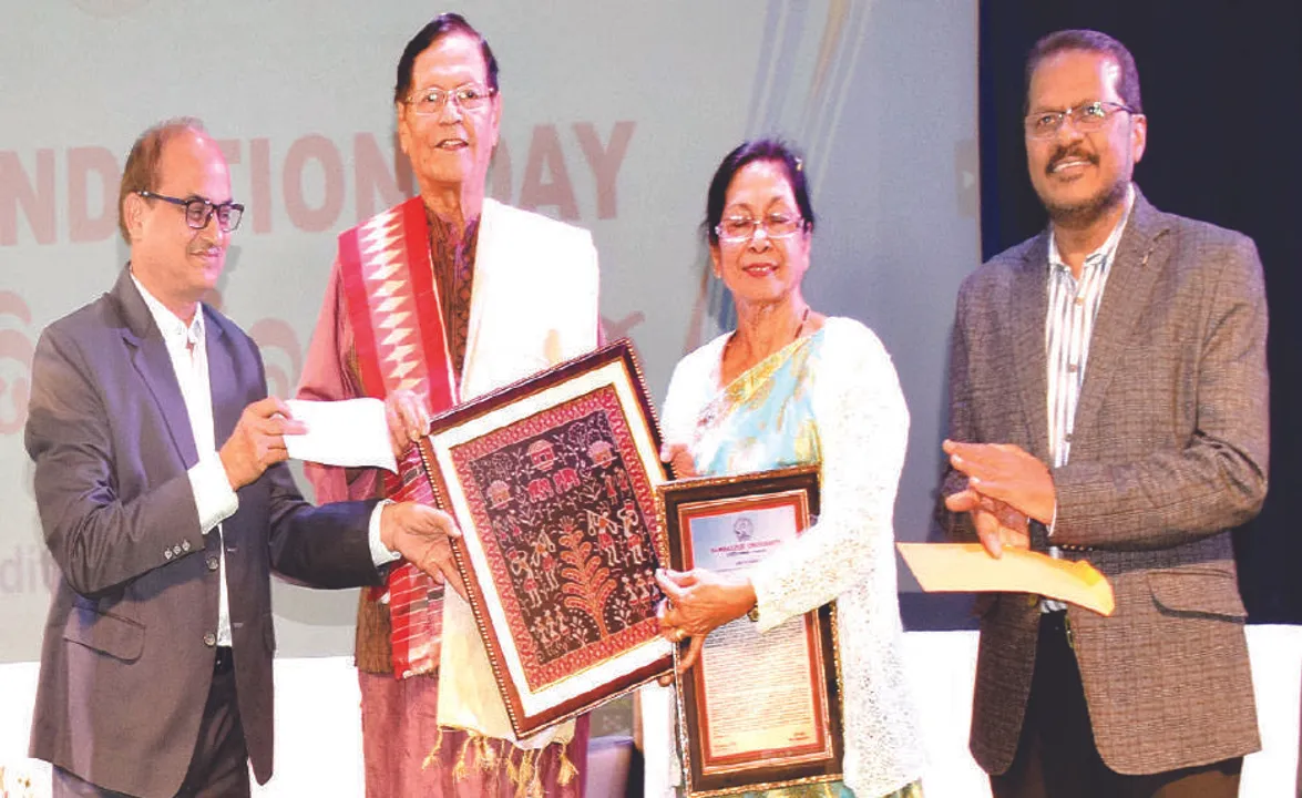  ସମ୍ବଲପୁର ବିଶ୍ବବିଦ୍ୟାଳୟର ପ୍ରତିଷ୍ଠା ଦିବସ: ଅନିସ୍‌ ଉଜ୍‌ ଜମାନ୍‌ଙ୍କୁ ଗଙ୍ଗାଧର ଜାତୀୟ ସମ୍ମାନ