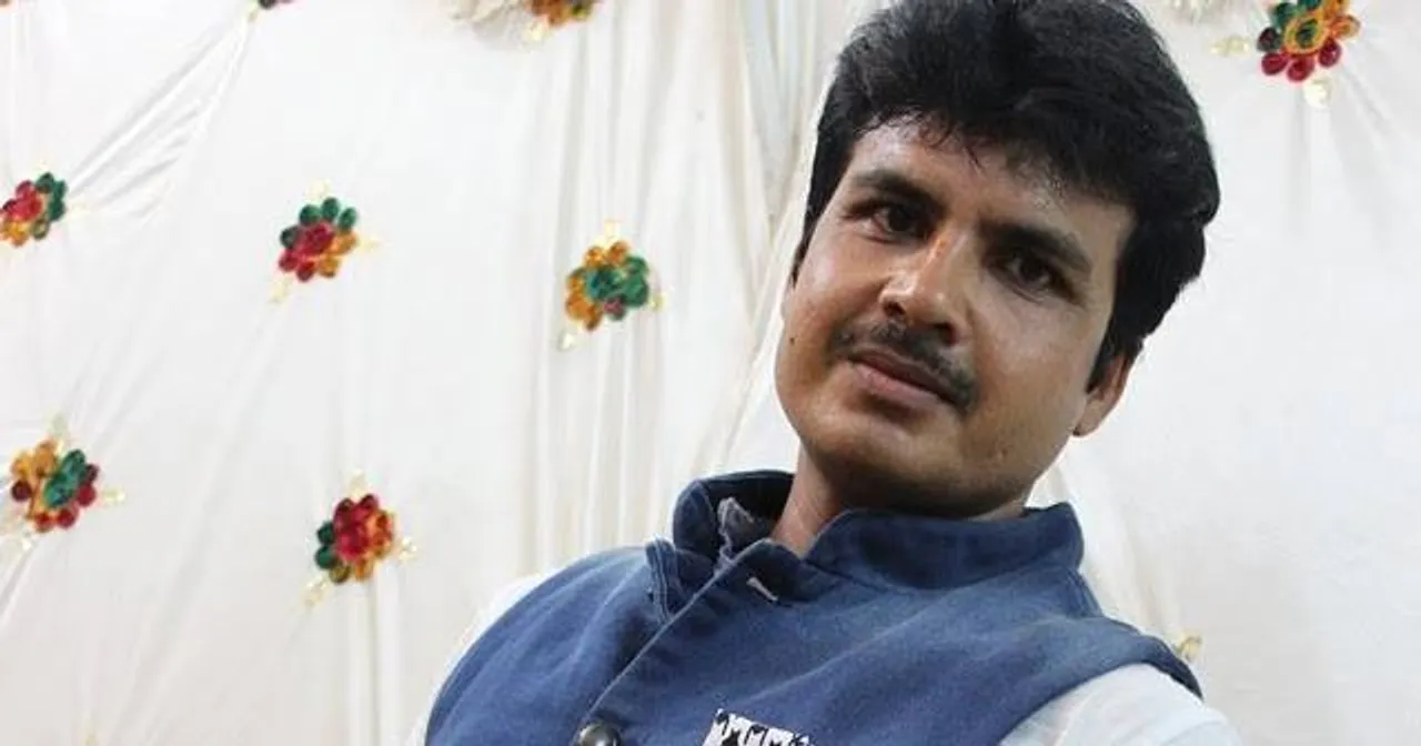  ମୋ ସ୍ତ୍ରୀ ସୁଟ୍‌ କରୁଥିଲେ, ମୁଁ ରୋମାଣ୍ଟିକ୍‌ ସିନ୍‌ କରୁଥିଲି