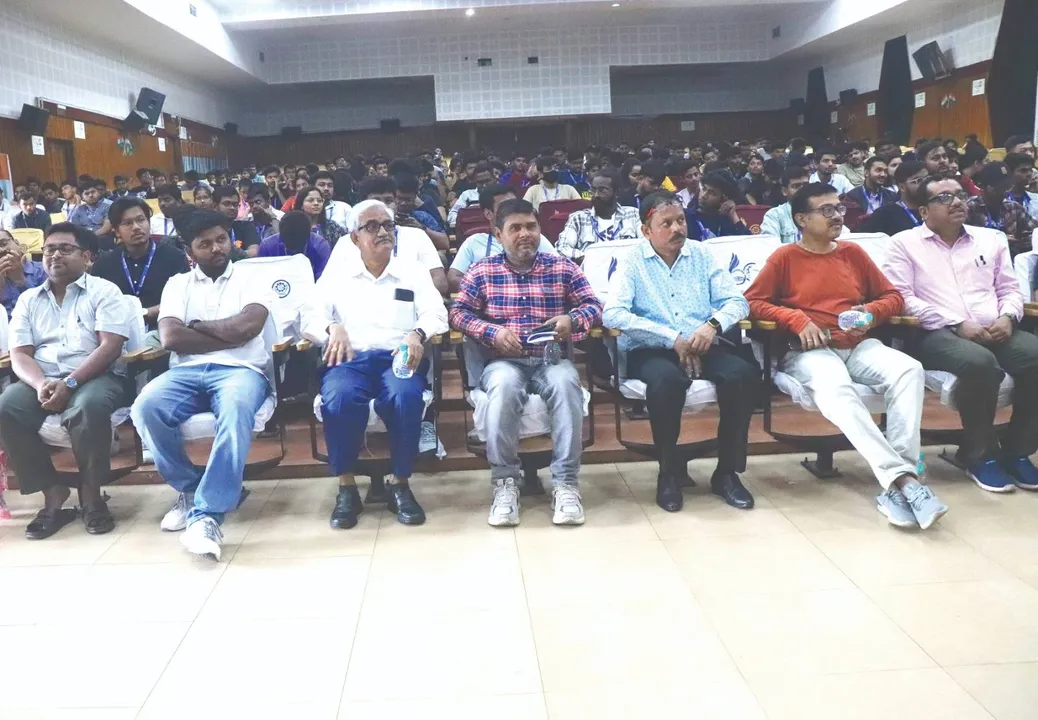  ‘ହ୍ୟାକାଥନ୍‌ ଉଦ୍ଭାବନ ପାଇଁ ସୁଯୋଗ ଦିଏ’