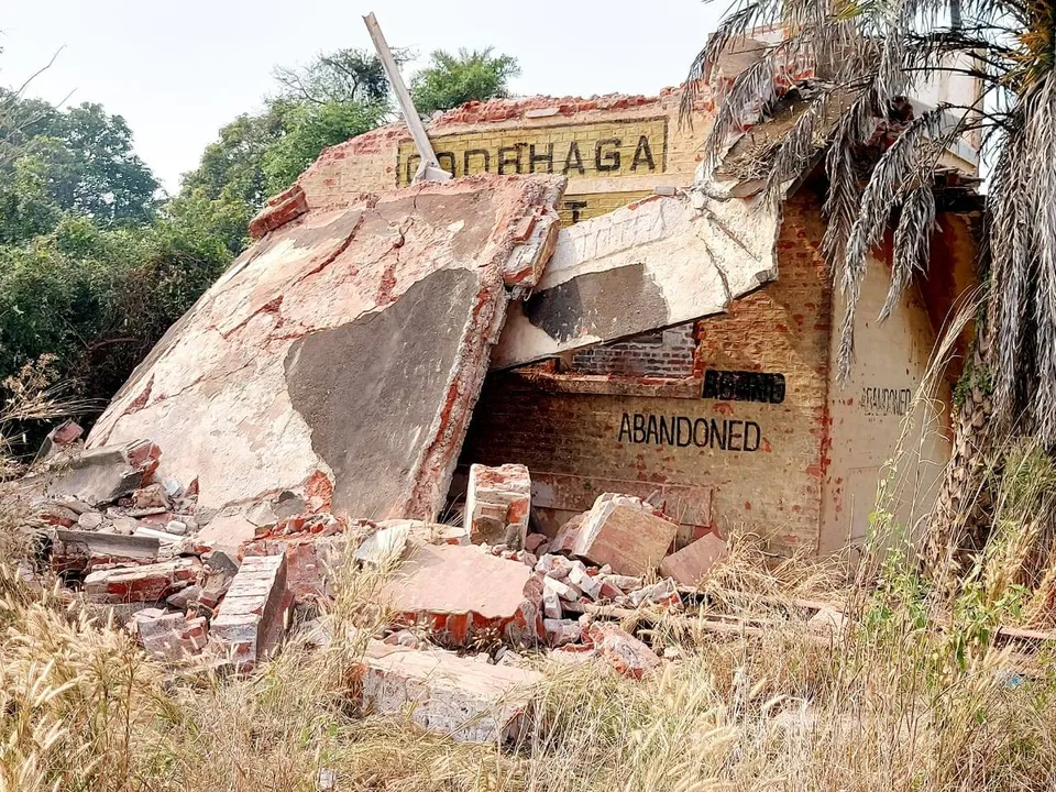  ଗୋଡ଼ଭଗାରେ ଅଘଟଣ: ଲେବଲ୍‌ କ୍ରସିଂରେ ଜଣେ ଶ୍ରମିକଙ୍କ ମୃତ୍ୟୁ, ୩ ଗୁରୁତର