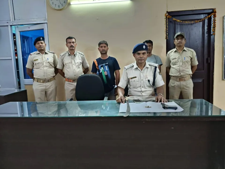  ସୁରତ ବ୍ୟବସାୟୀଙ୍କୁ ହତ୍ୟା ଘଟଣା: ଦୁଇ ହତ୍ୟାକାରୀ ଗିରଫ, ପିସ୍ତଲ ଜବତ