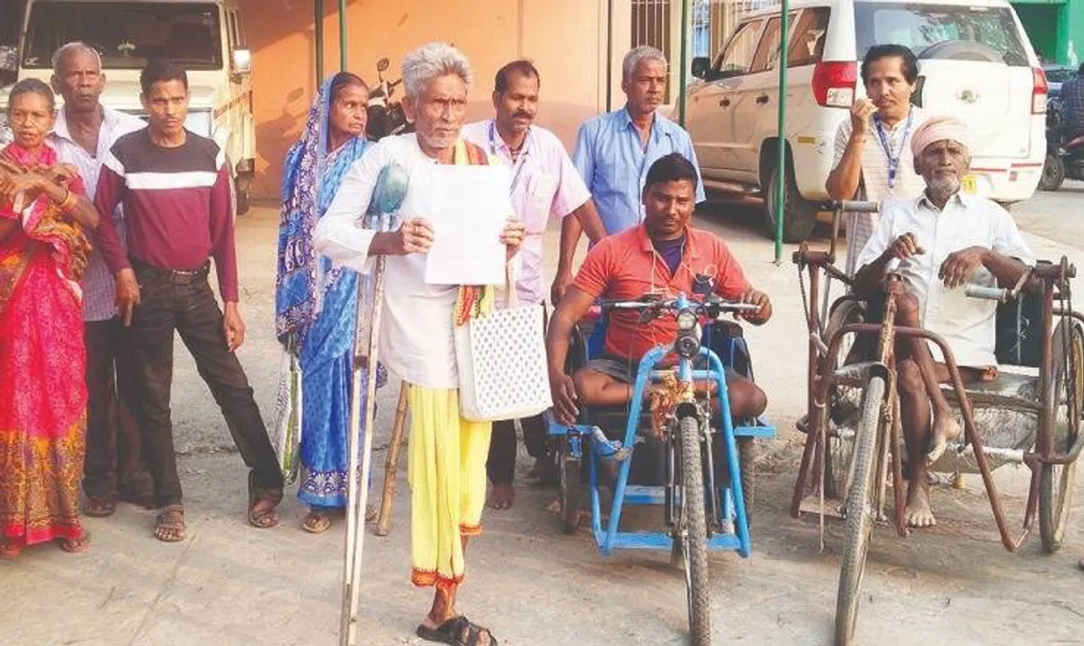  ମିଳିଲା ତିରସ୍କାର: ପୁରସ୍କାର ନେଲେନି, ବିକ୍ଷୋଭ କଲେ ଦିବ୍ୟାଙ୍ଗ