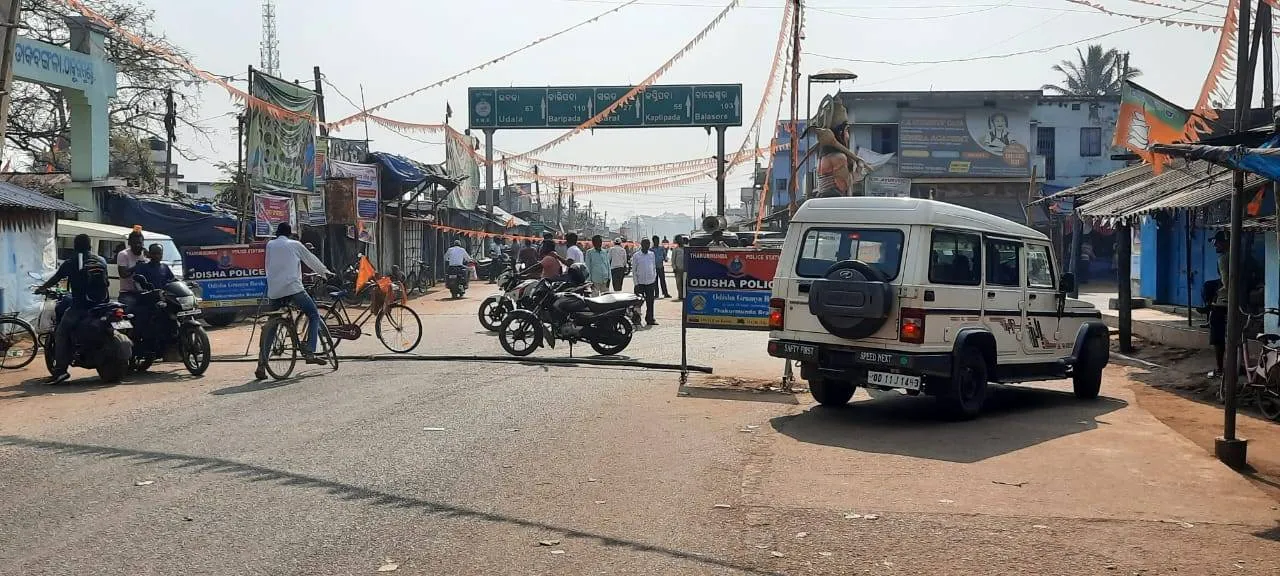  ବସ୍‌ଷ୍ଟାଣ୍ଡ ଓ ଶୌଚାଳୟ ନିର୍ମାଣ ଦାବି: ଠାକୁରମୁଣ୍ଡାରେ ୧୨ ଘଣ୍ଟିଆ ବନ୍ଦ ଡାକରା ୧୦ ଟାରେ ସରିଲା
