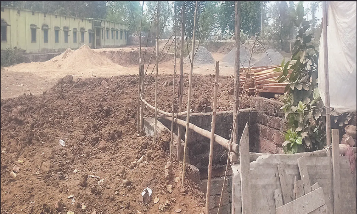  ୪୦୦ ବର୍ଷର ବାମ୍ଫୀକୁ ସମାଧି ଦେବାକୁ ଯୋଜନା: ଖର୍ଚ୍ଚ ଚାଲିଛି କୋଟି କୋଟି, ପୁନରୁଦ୍ଧାର ପାଇଁ ଟଙ୍କାଟିଏ ନାହିଁ