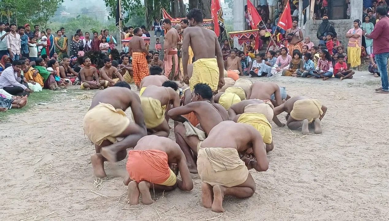  ହଜାର ହଜାର ଶ୍ରଦ୍ଧାଳୁଙ୍କ ଗହଣରେ ପାଳିତ ହେଲା ମା’ ରୁଦ୍ରକାଳୀଙ୍କ ମେରୁ ଯାତ୍ରା