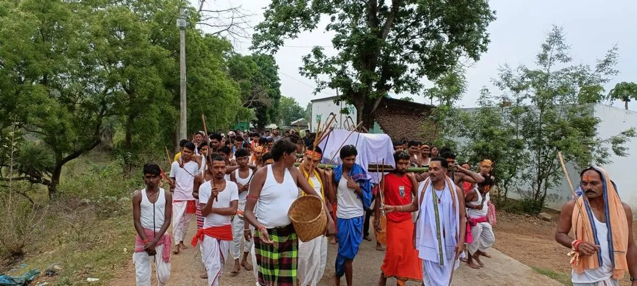  ଜାମବଣୀ-ନାଉପଡ଼ାରେ ଚଡ଼କ ପର୍ବ ପାଳିତ
