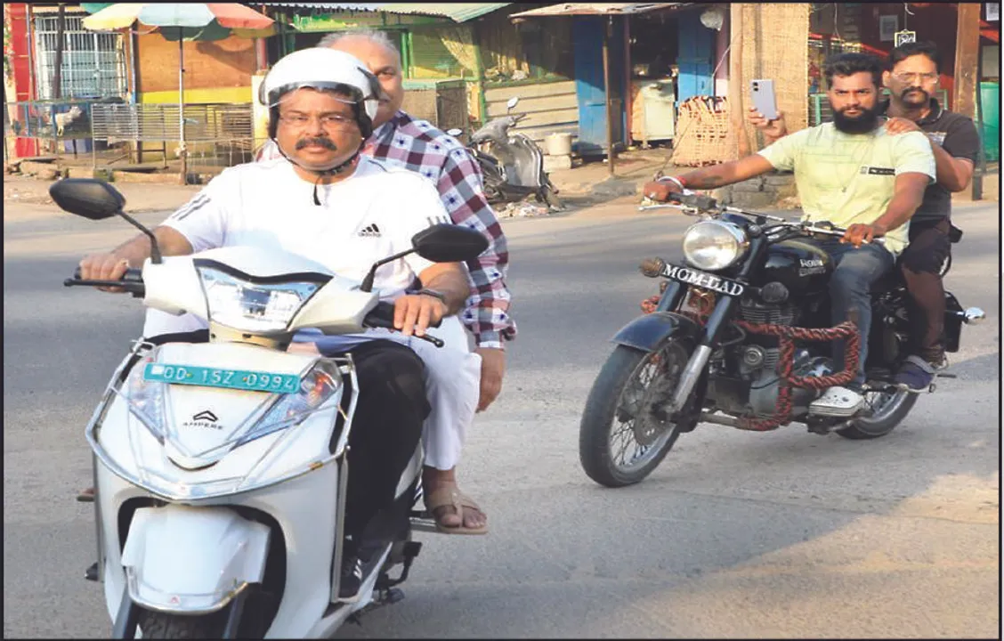  ସମ୍ବଲପୁରରେ ଅଗ୍ନିବୀର ପ୍ରଶିକ୍ଷାର୍ଥୀଙ୍କୁ ପରାମର୍ଶ ଦେଲେ କେନ୍ଦ୍ରମନ୍ତ୍ରୀ
