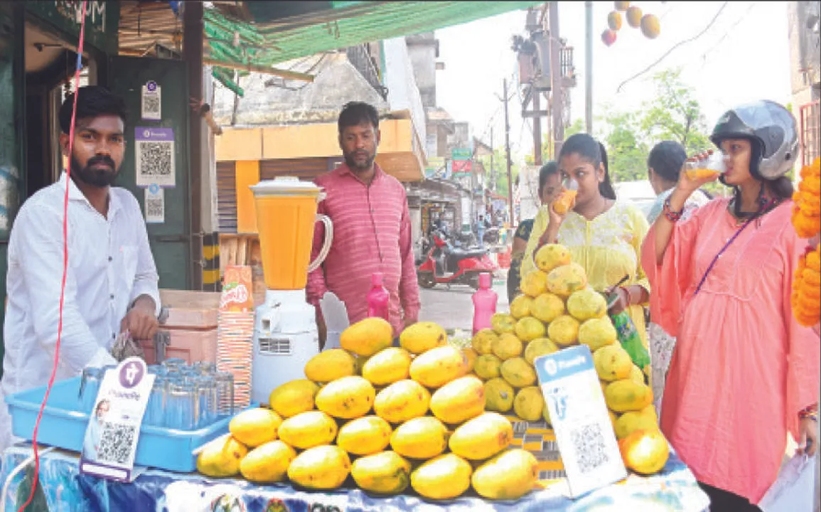  ଗରମ ବିରୋଧରେ ଥଣ୍ଡାଯୁଦ୍ଧ: ମହମହ ମାଟିପାତ୍ର ଲସି
