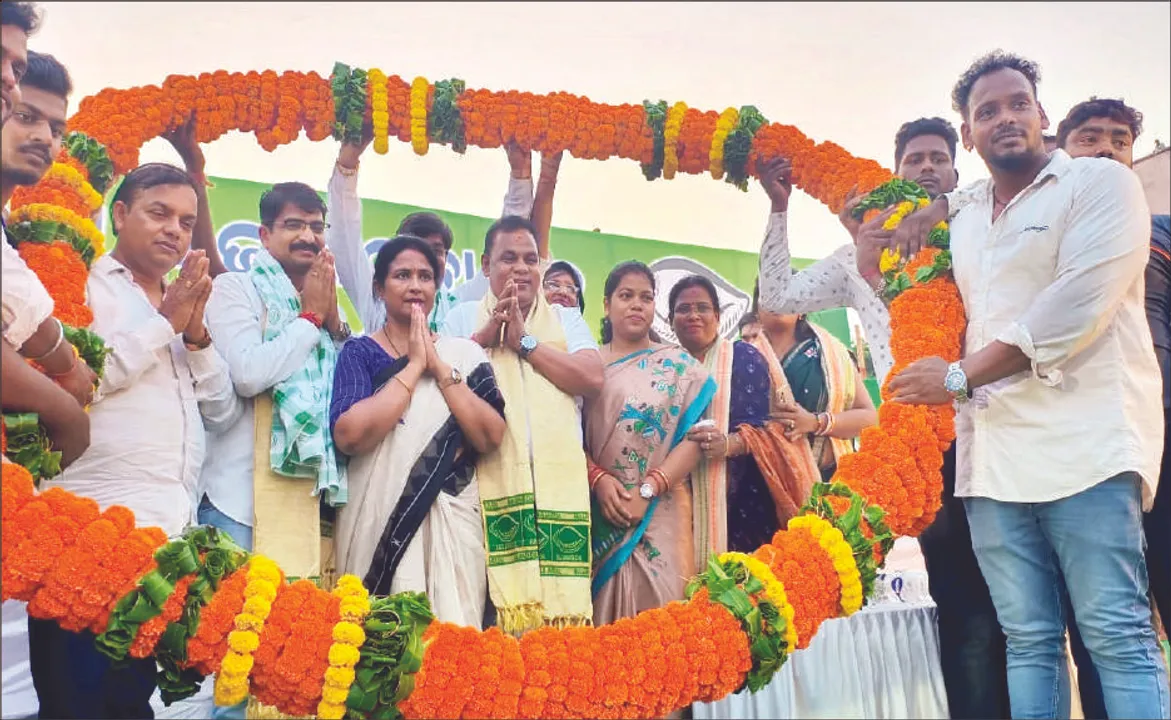  ପ୍ରଚାରକୁ ଓହ୍ଲାଇଲେ ସୁଶାନ୍ତ ଓ ମନ୍ମଥ: ପଥରବନ୍ଧ ପଡ଼ିଆରେ ସମାବେଶ