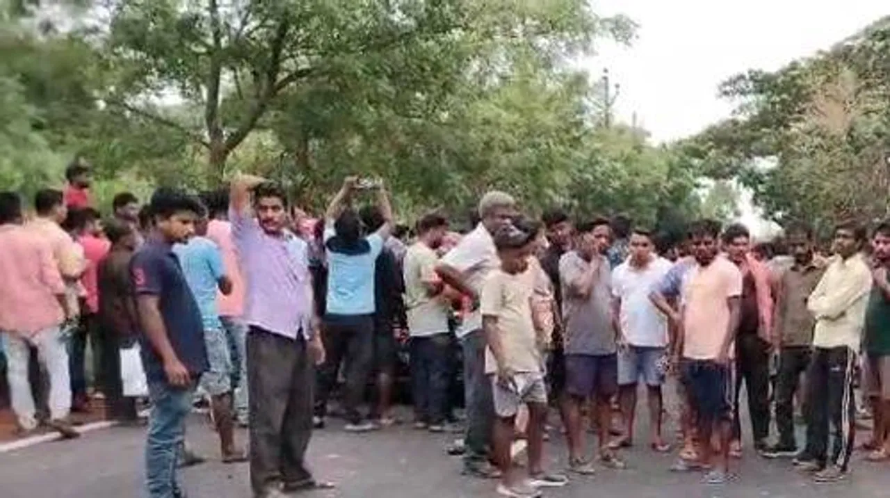  କାର୍ ଧକ୍କାରେ ବାଇକ୍‌ ଆରୋହୀ ଯୁବକଙ୍କ ମୃତ୍ୟୁ, ଘଟଣାସ୍ଥଳରେ ଉତ୍ତେଜନା
