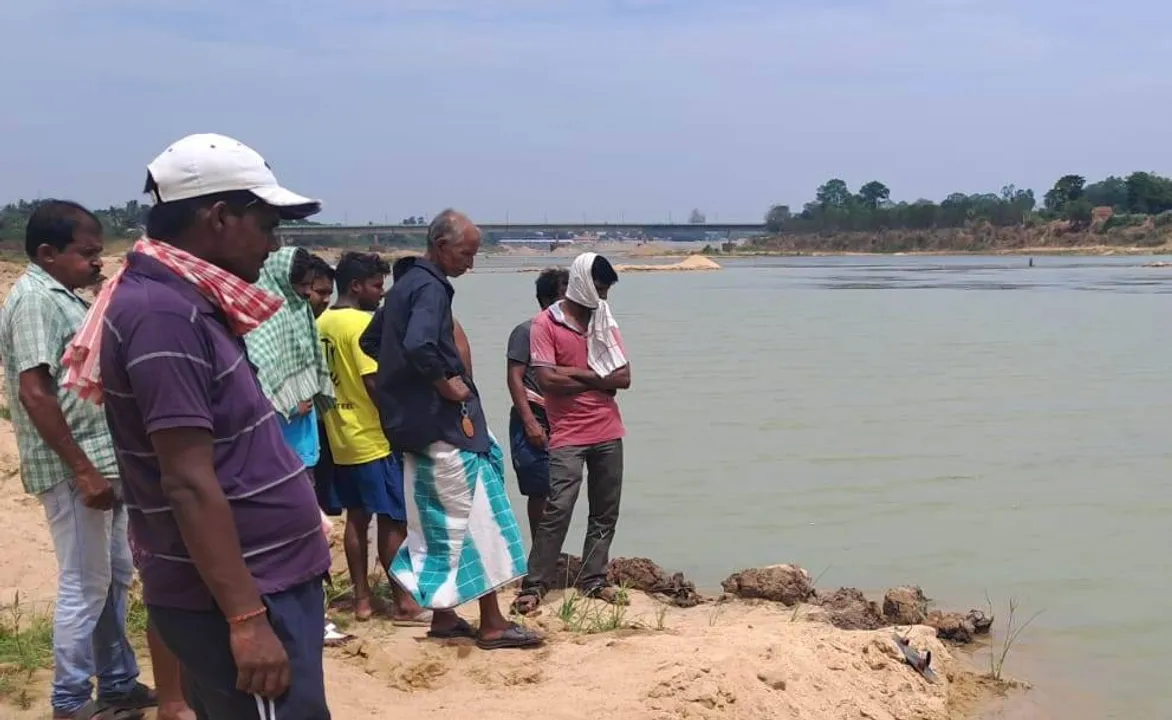  ବୈତରଣୀ ନଦୀରୁ ମିଳିଲା ଅଜଣା ମୃତଦେହ, ପୁଲିସର ତଦନ୍ତ ଆରମ୍ଭ