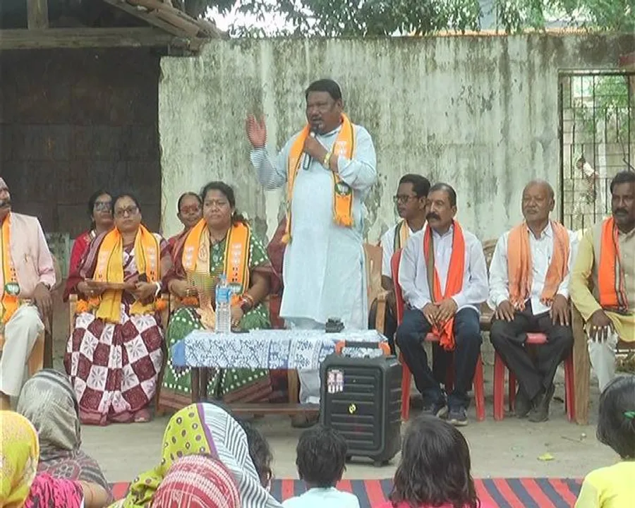  ଫିକା ପଡ଼ିଲା କୁସୁମ ଓ ଜୁଏଲଙ୍କ ସଭା