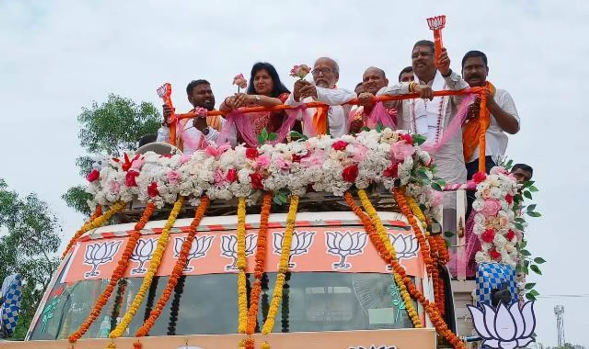  ବର୍ତ୍ତମାନ ରାଜ୍ୟରେ ଆଉଟସୋର୍ସ ସରକାର ଚାଲିଛି: ଅପରାଜିତା