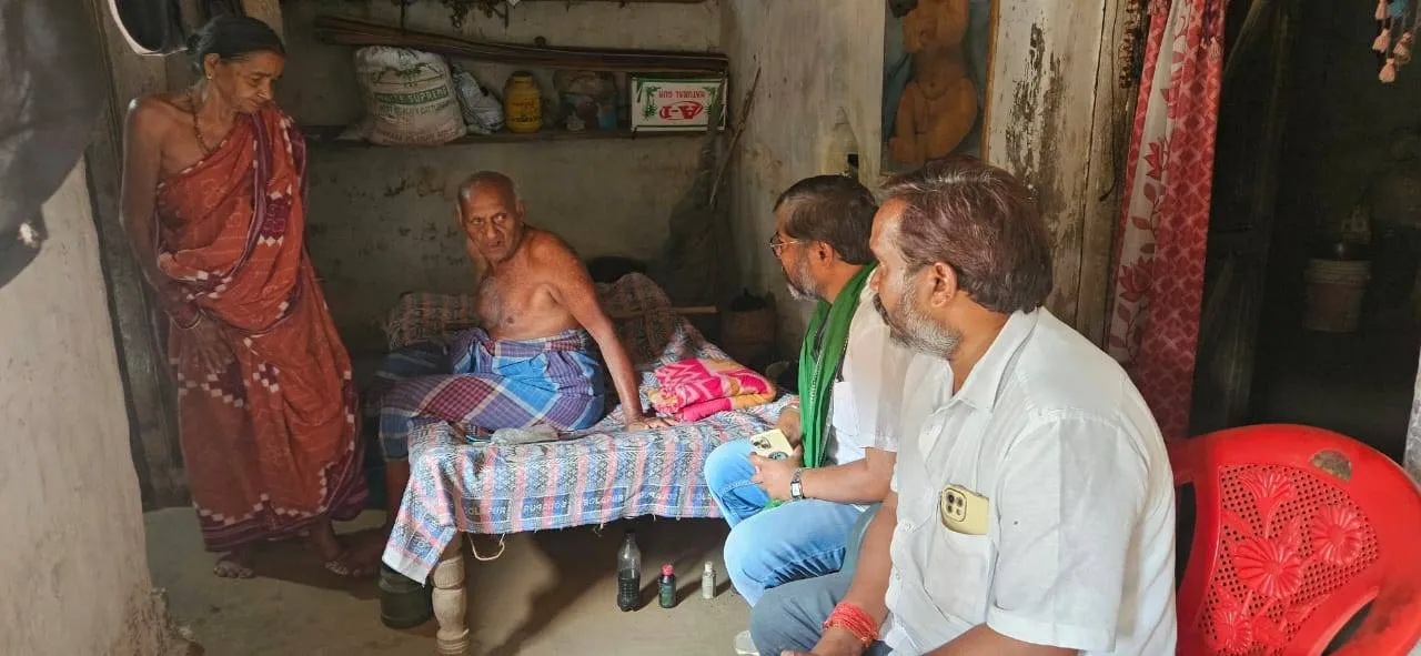  ସୁନ୍ଦରଗଡ଼ରେ ଉତ୍ସାହିତ ବିଜେଡି: ଯୋଗେଶଙ୍କୁ ଭେଟିବାକୁ ଭୋଟରଙ୍କ ଘଣ୍ଟାଏ ଅପେକ୍ଷା
