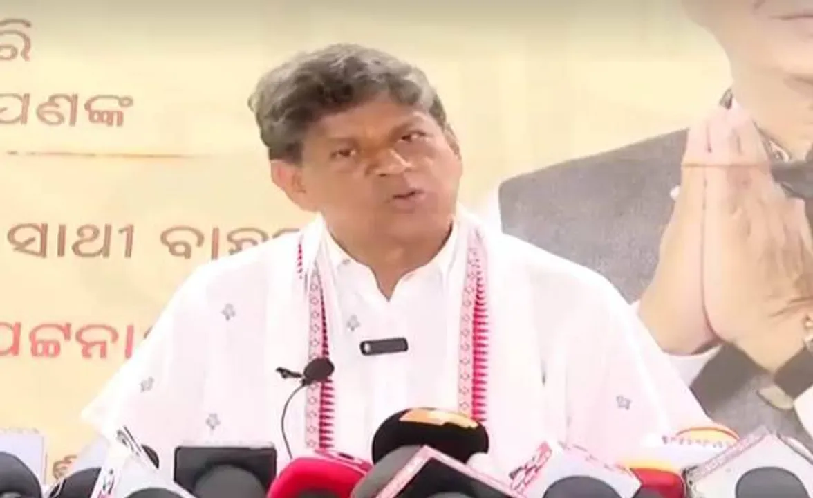  ଘସିପୁରାରେ ବିଜେଡି ପ୍ରାର୍ଥୀ ସମର୍ଥକଙ୍କ ଦାଦାଗିରି: କଡ଼ା ସମାଲୋଚନା କଲେ ସ୍ୱାଧୀନ ପ୍ରାର୍ଥୀ ସୌମ୍ୟରଞ୍ଜନ
