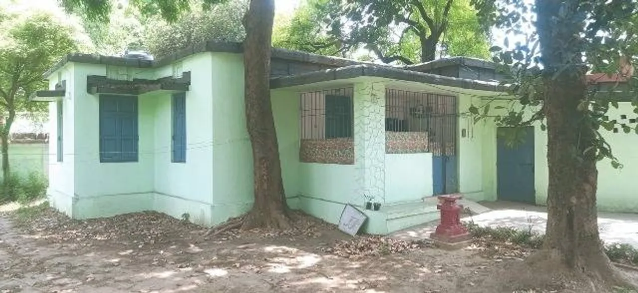  ଅତିରିକ୍ତ ଯୋଗାଣ ଅଧିକାରୀଙ୍କ କ୍ବାର୍ଟର୍ସରୁ ଚୋରି, ଲୁଟିନେଲେ ଲକ୍ଷାଧିକ ଟଙ୍କାର ସୁନାଗହଣା