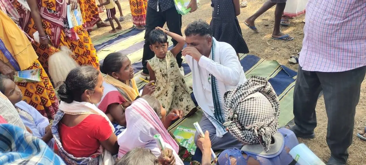  ତଳସରାରେ ଜୋର୍ ଧରିଛି ବିଜେଡିର ପ୍ରଚାର: ବିନୟ ଓ ଦିଲୀପଙ୍କ ପତ୍ନୀ ମାଗୁଛନ୍ତି ଭୋଟ୍