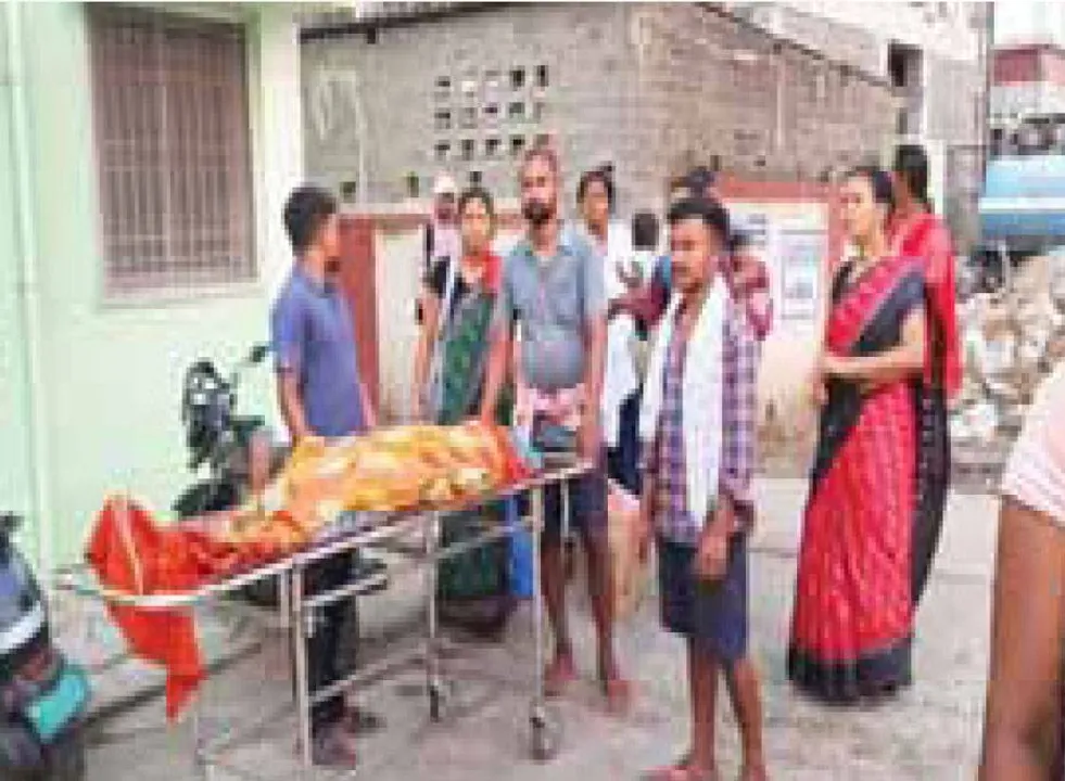  ଅସୁସ୍ଥ ଶିକ୍ଷକଙ୍କୁ  ନିର୍ବାଚନ ଦାୟିତ୍ବ! ଚିକିତ୍ସାଧୀନ ଅବସ୍ଥାରେ ମୃତ୍ୟୁ