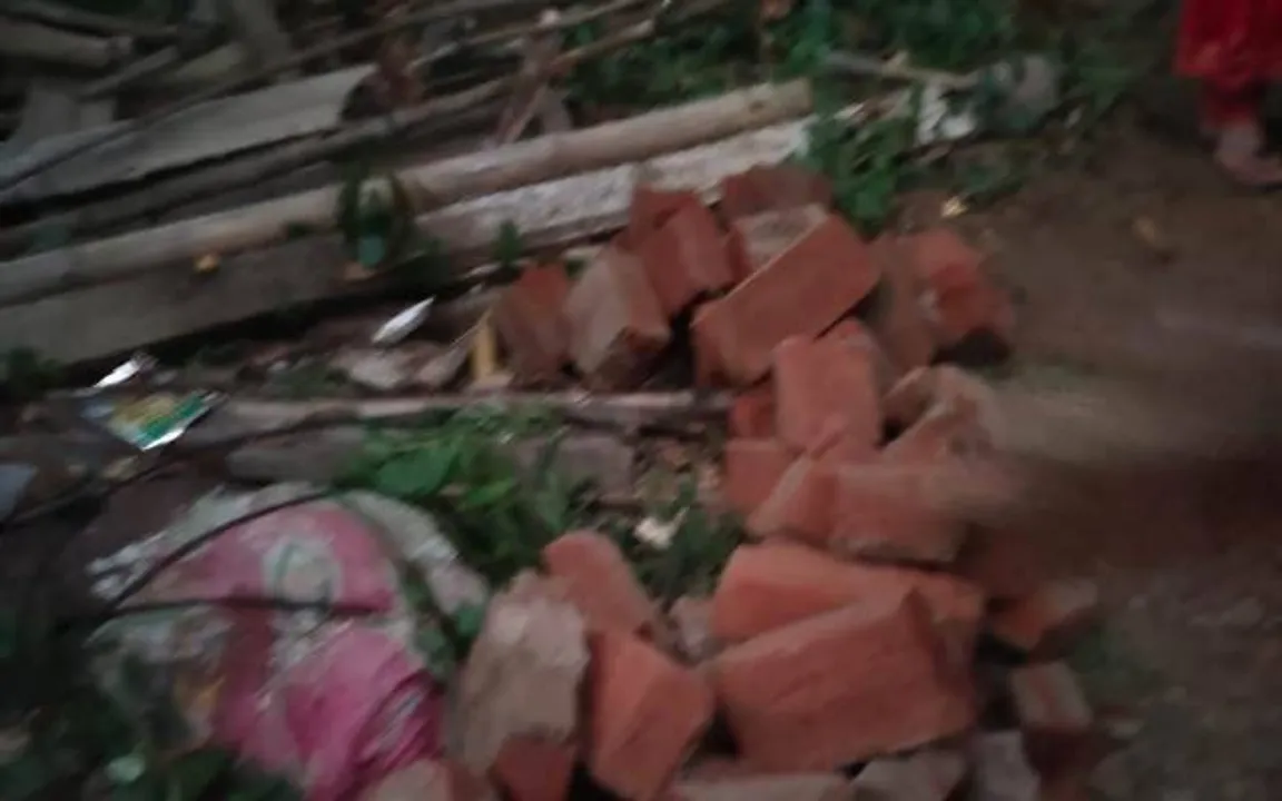  ଇଟାକାନ୍ଥ ପଡି ଶିଶୁ ସମେତ ନାବାଳକ ଗୁରୁତର