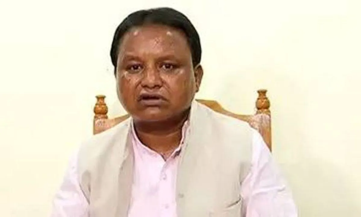  ପୁରୀରୁ ଫେରି ରାଜ୍ୟ ଅତିଥି ଭବନରେ ମୁଖ୍ୟମନ୍ତ୍ରୀଙ୍କ ବୈଠକ