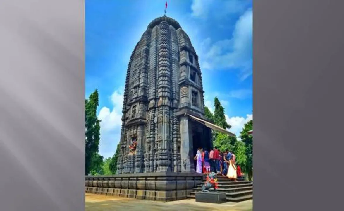  ବଜ୍ରପାତରେ ଖସିପଡ଼ିଲା ଖିଚିଂ କିଚକେଶ୍ବରୀ ମନ୍ଦିରର କଳସ-ତ୍ରିଶୁଳ-ପତାକା 