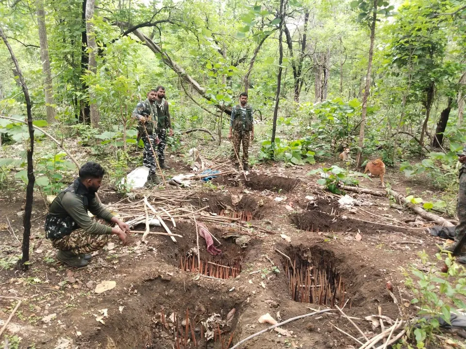  ସୁରକ୍ଷାକର୍ମୀଙ୍କୁ ଟାର୍ଗେଟ କରି ମୃତ୍ୟୁର ଜାଲ ଖଞ୍ଜିଥିଲେ ନକ୍ସଲ: ୩୩୫୦ଟି ସ୍ପାଇକ କାଠି ଉଦ୍ଧାର